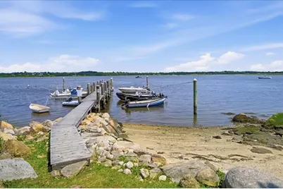 1746E Drift Rd, Westport, MA 02790 - Photo 25