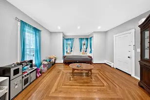 40 Lincoln Ave, Fall River, MA 02720 - Photo 5