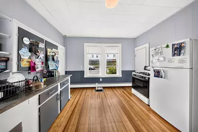 40 Lincoln Ave, Fall River, MA 02720 - Photo 9