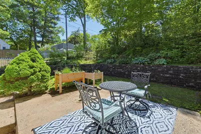 34 Sarah St, Randolph, MA 02368 - Photo 3