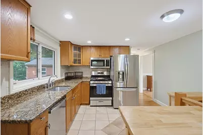 34 Sarah St, Randolph, MA 02368 - Photo 9