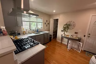 44 Ashland St, Medford, MA 02155 - Photo 9