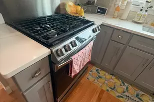 44 Ashland St, Medford, MA 02155 - Photo 11