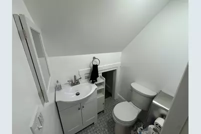 9 Burnham St #1, Somerville, MA 02145 - Photo 7