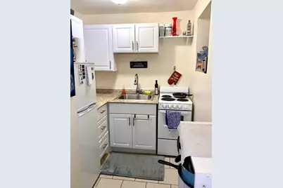 120A Babcock St #B4, Brookline, MA 02446 - Photo 3