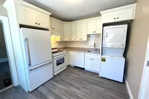 142 Main St, Quincy, MA 02169 - Photo 3