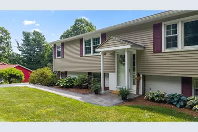 22 Barnard St, Shrewsbury, MA 01545 - Photo 3