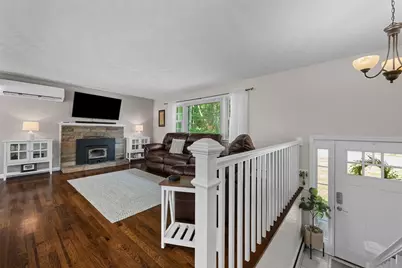 22 Barnard St, Shrewsbury, MA 01545 - Photo 5