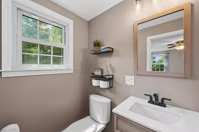 22 Barnard St, Shrewsbury, MA 01545 - Photo 19