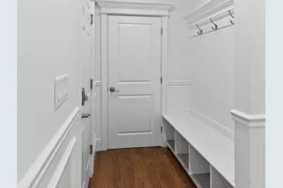 16 Walsh Road, Bedford, MA 01730 - Photo 11