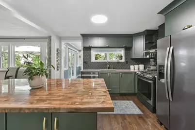 55 Stone Rd, Arlington, MA 02474 - Photo 11