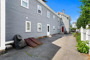 8 Saunders St, Salem, MA 01970 - Photo 35