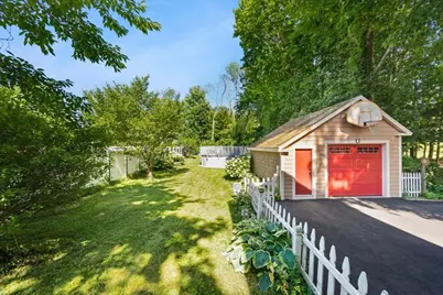 446 Plymouth St, Abington, MA 02351 - Photo 3