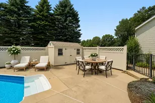162 Main St, Southborough, MA 01772 - Photo 37