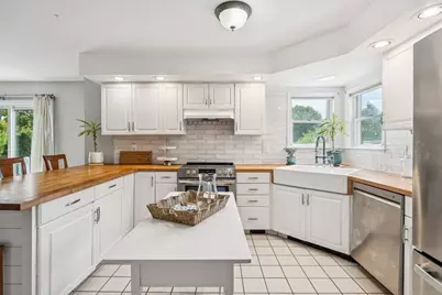 162 Main St, Southborough, MA 01772 - Photo 7