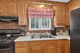 19 Pinehill St, Taunton, MA 02780 - Photo 23