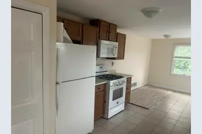 28 Farragut Street #2nd Fl., Lowell, MA 01854 - Photo 7
