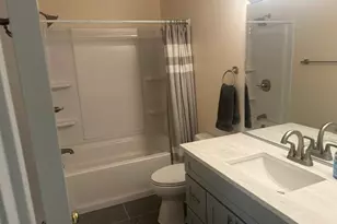 28 Farragut St, Lowell, MA 01854 - Photo 17