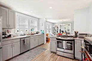 41 Glenwood Rd, Somerville, MA 02143 - Photo 5