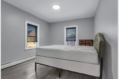 38 Mitchell St, Providence, RI 02907 - Photo 21