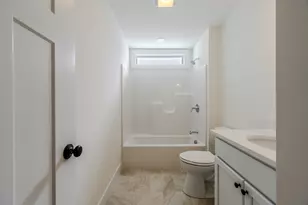 112 Genest St, Dracut, MA 01826 - Photo 9