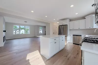 112 Genest St #18, Dracut, MA 01826 - Photo 7
