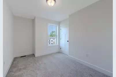 112 Genest St #17, Dracut, MA 01826 - Photo 13