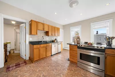 154 Fellsway W #3, Medford, MA 02155 - Photo 3