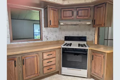 105 Clayton Drive, West Springfield, MA 01089 - Photo 5