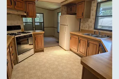 105 Clayton Drive, West Springfield, MA 01089 - Photo 7
