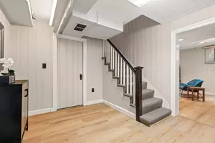142 Beverly Rd, Brookline, MA 02467 - Photo 23