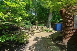 142 Beverly Rd, Brookline, MA 02467 - Photo 27