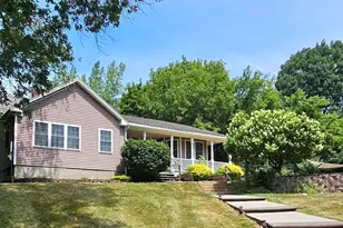 25 Robbins Ave, Dracut, MA 01826 - Photo 1
