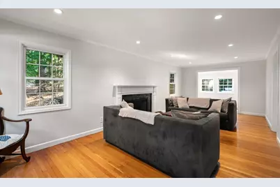 187 Hinckley Rd, Milton, MA 02186 - Photo 7
