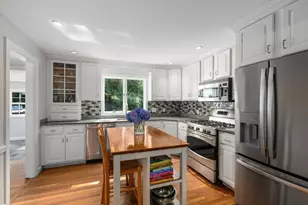 187 Hinckley Rd, Milton, MA 02186 - Photo 3