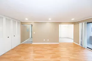 30 Shrewsbury Greens Dr, Shrewsbury, MA 01545 - Photo 3