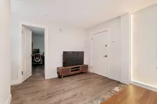 81 Park Dr, Boston, MA 02215 - Photo 3