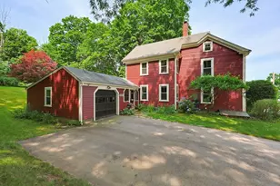 19 King St, Groveland, MA 01834 - Photo 3