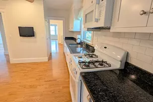 184 Parmenter Rd, Newton, MA 02465 - Photo 9