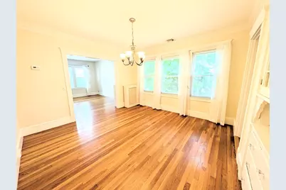 184 Parmenter Rd #2, Newton, MA 02465 - Photo 5
