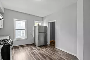 26 Alpine St, Boston, MA 02119 - Photo 17