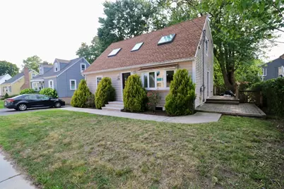 329 Bridge St, Dedham, MA 02026 - Photo 33