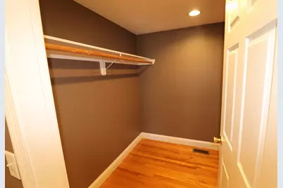 329 Bridge St, Dedham, MA 02026 - Photo 9