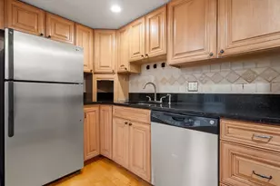 45 W Broadway, Boston, MA 02127 - Photo 9