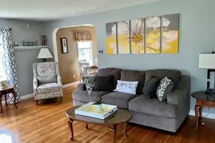 75 White St, Raynham, MA 02767 - Photo 3