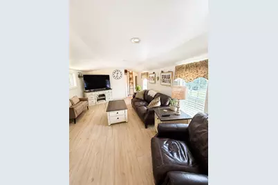 978 Main St, Hanover, MA 02339 - Photo 13