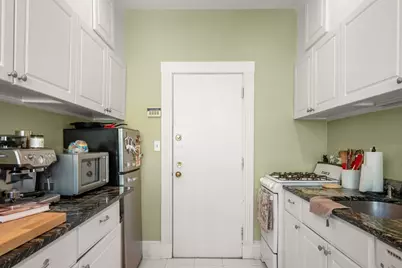 109 Winchester #6, Brookline, MA 02446 - Photo 17