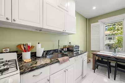 109 Winchester #6, Brookline, MA 02446 - Photo 13