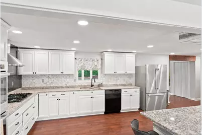 96 I St, Dracut, MA 01826 - Photo 11