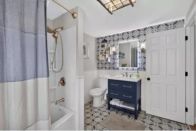 19 Majocka Dr, Westport, MA 02790 - Photo 9